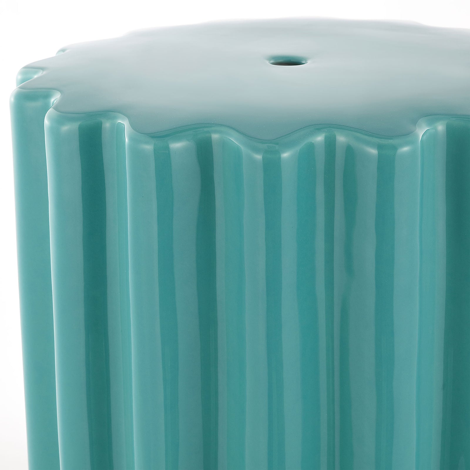 Glossy robin's egg blue glaze highlights a softly scalloped rim and raised fluting || ACS4600B || detail_studio