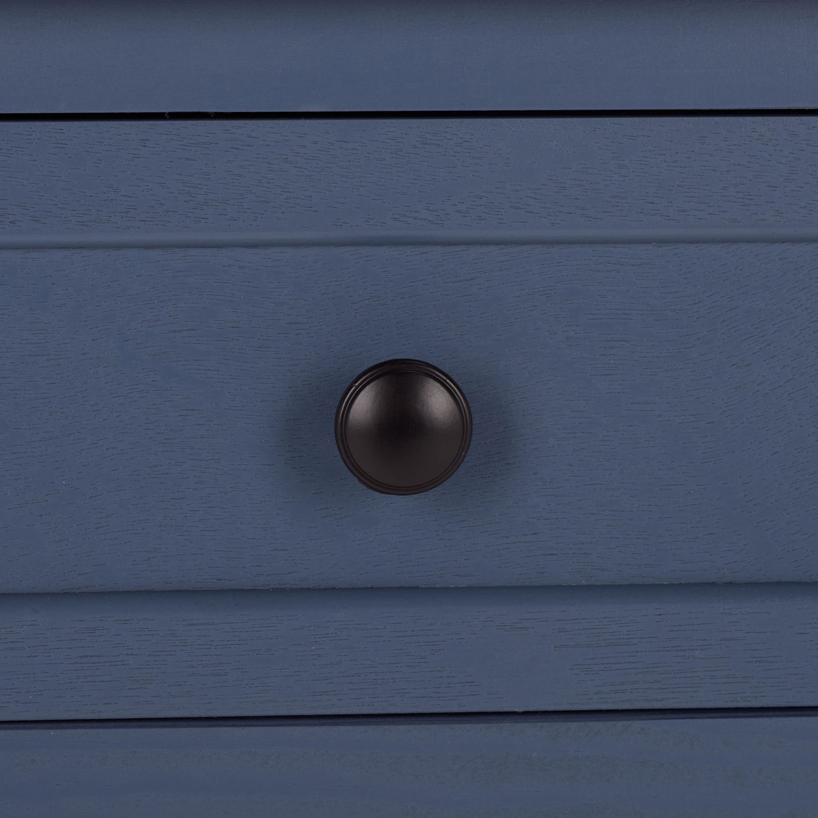 A round dark metal knob accents the blue drawer. || AMH5700K || handle_studio