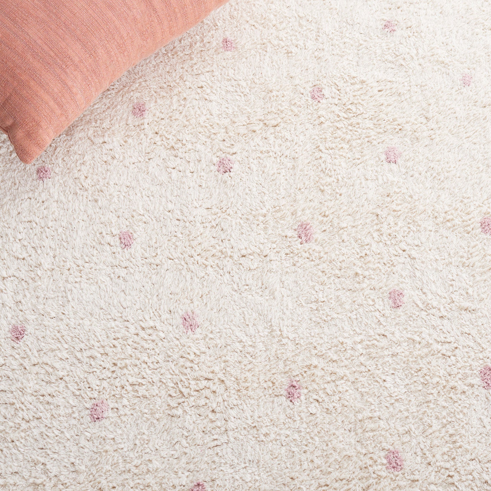 Playful pink dot pattern pops against an ivory backdrop for a sweet, modern look || ECR212U-5 || detail_room