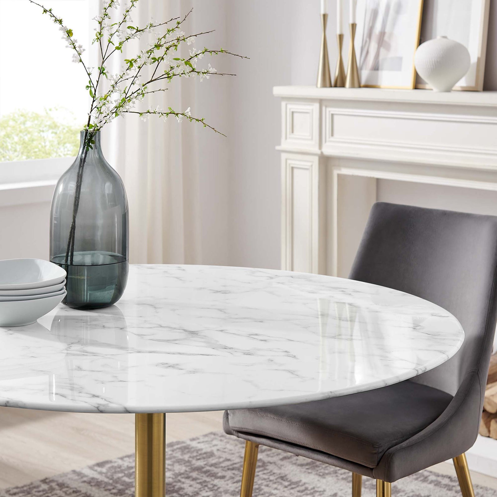 Lore Round Dining Table Gold/White Marble