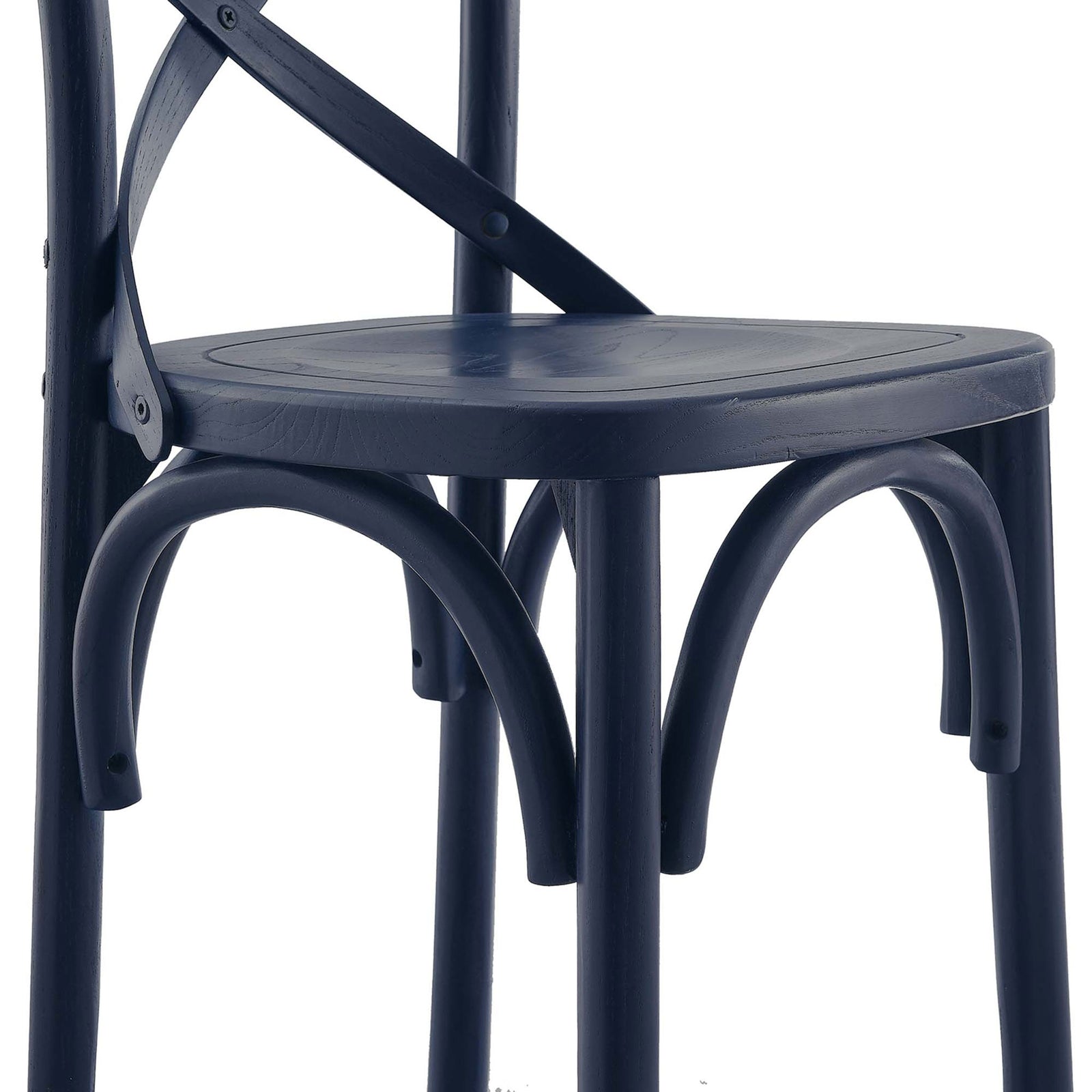 Elm wood seat with smooth edging and arched supports for durable everyday seating. || EEI-5562-MID || detail_studio