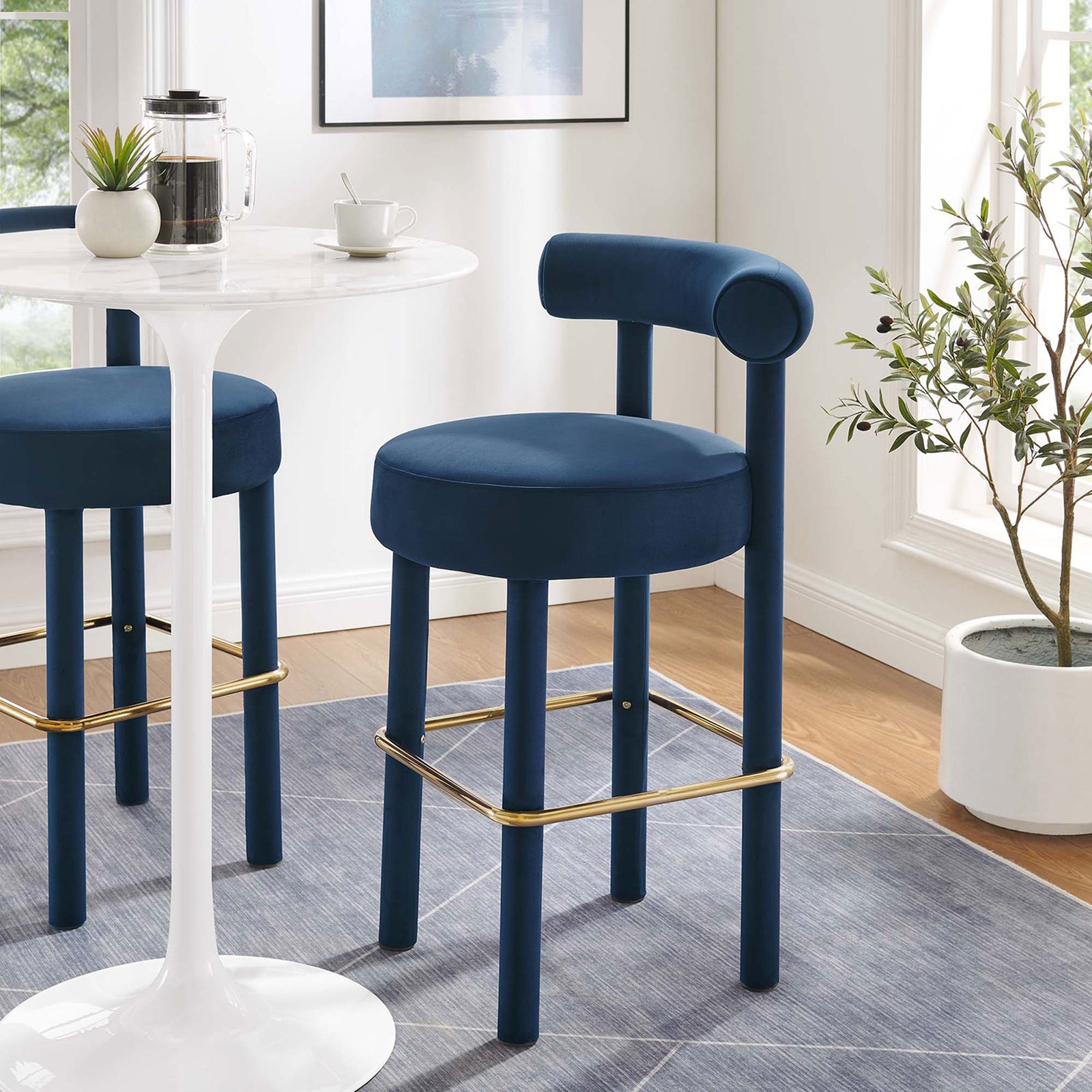 Transforms a breakfast nook with luxe midnight blue velvet and warm gold accents || EEI-6386-MID-GLD || front_room