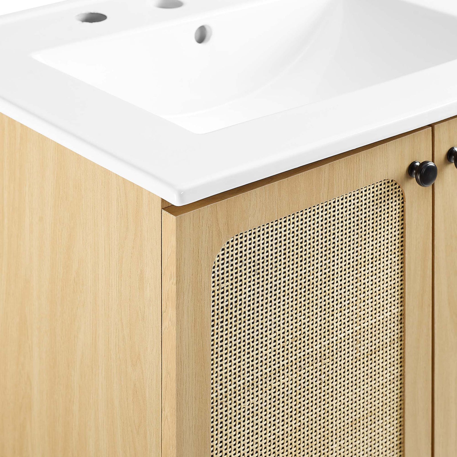 Crisp ceramic counter meets warm oak grain and woven rattan for a refined coastal look || EEI-6693-OAK-WHI || detail_studio