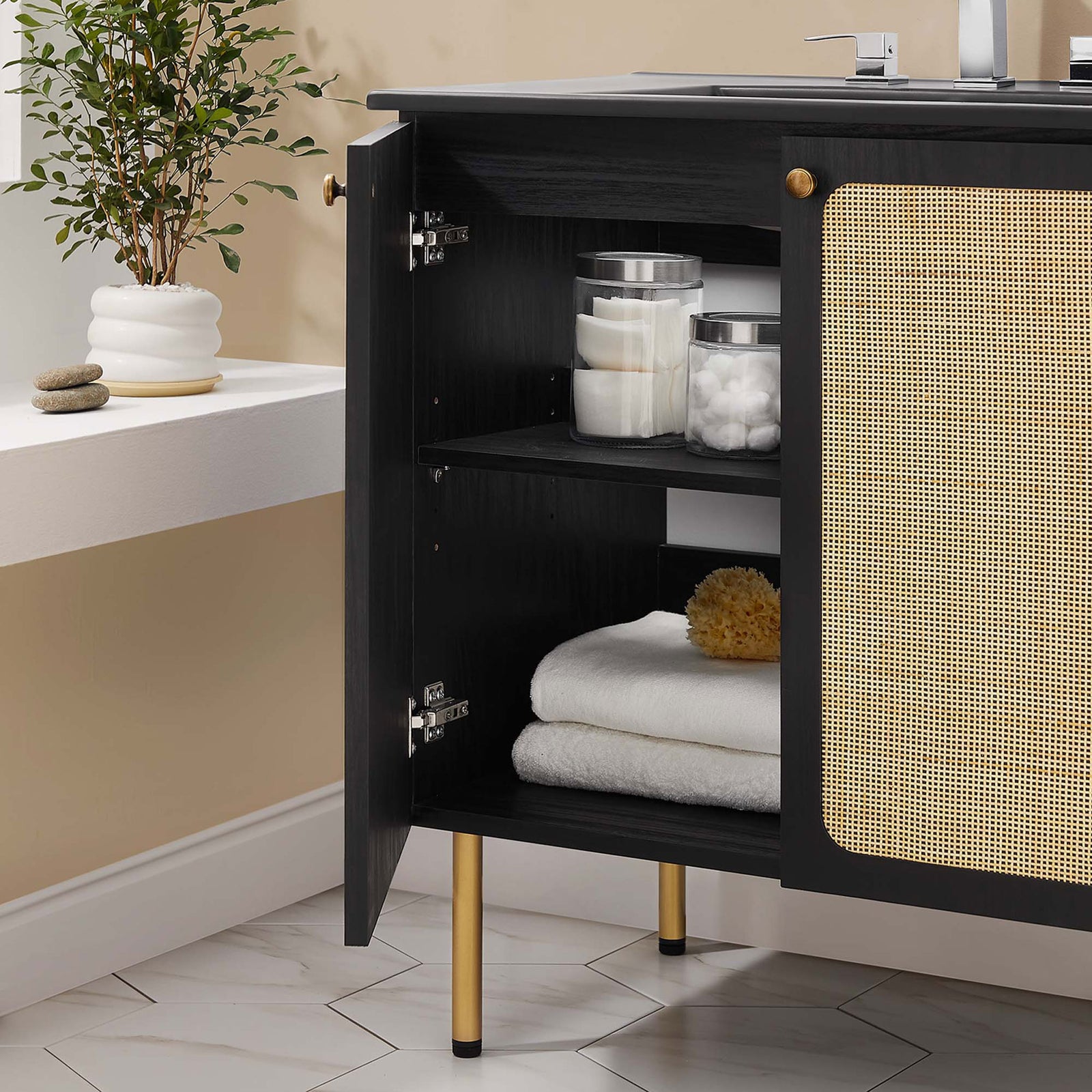 Roomy interior with an adjustable shelf stores towels and bath essentials || EEI-6696-BLK-BLK || storage_open_room