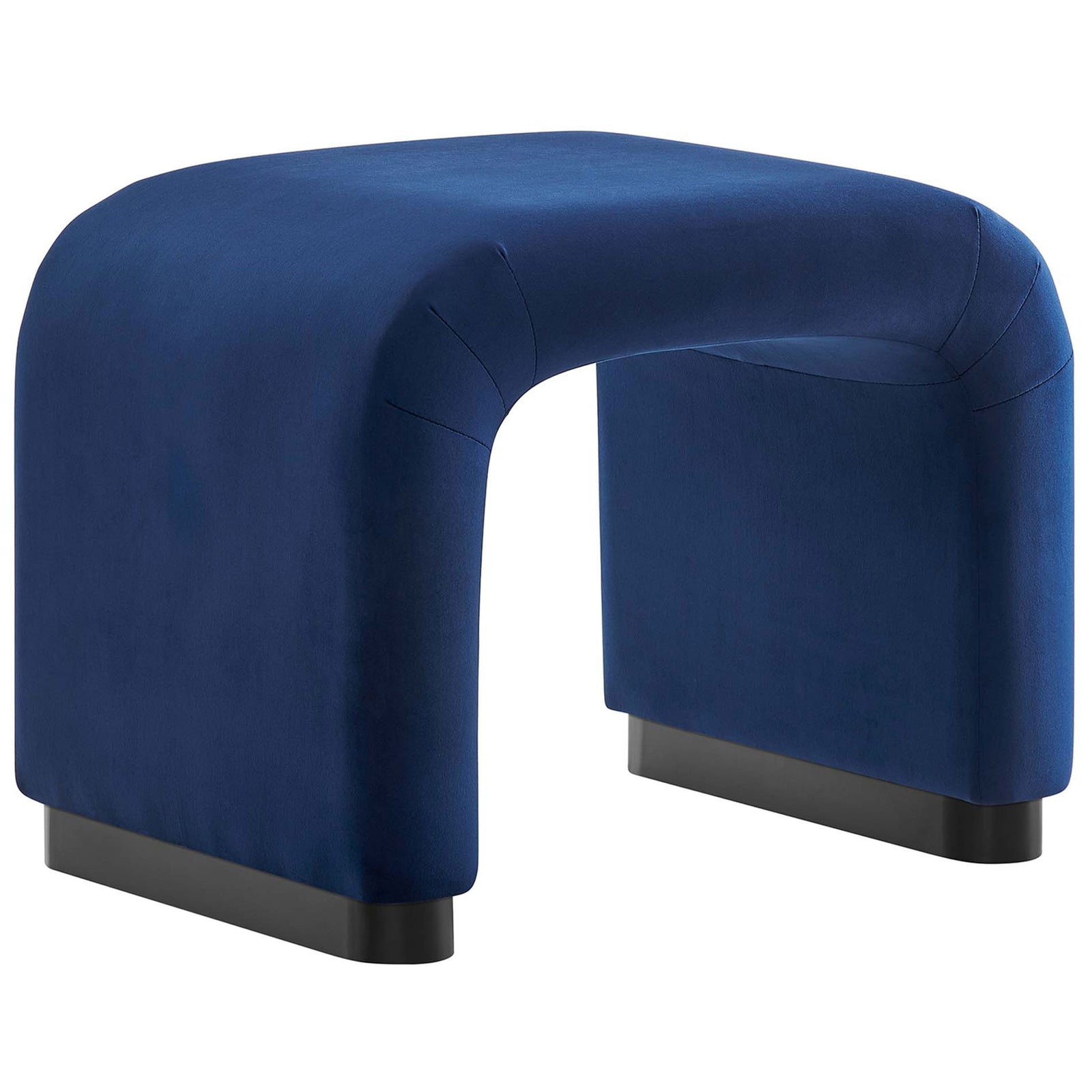 Chic U-shaped velvet stool in deep midnight blue with smooth curves and a low black base || EEI-6733-BLK-MID || front_angle_studio