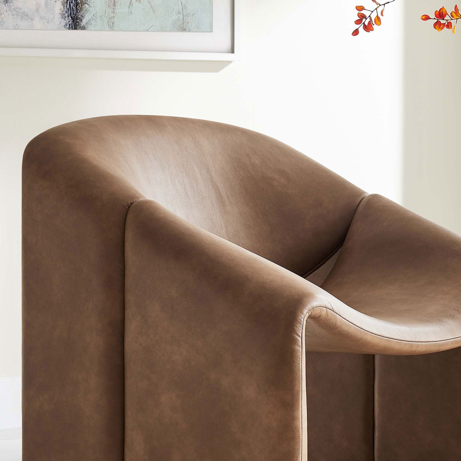 Rich brown upholstery and sculpted lines lend warmth and texture to the contemporary setting || EEI-6768-BRN || detail_room