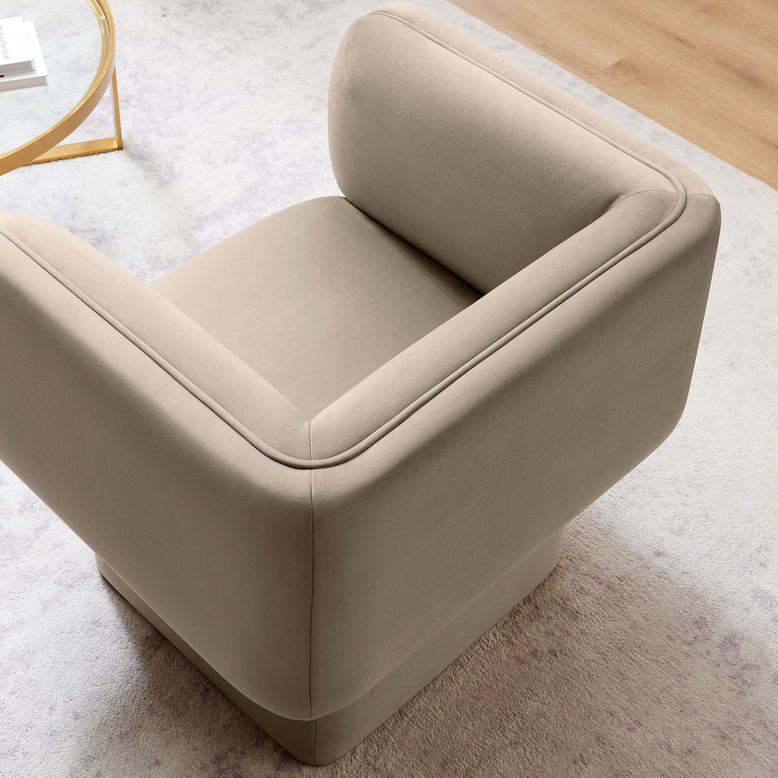 Plush armrests and smooth top surfaces invite relaxation while showcasing soft, tactile velvet. || EEI-6995-TAU || detail_room