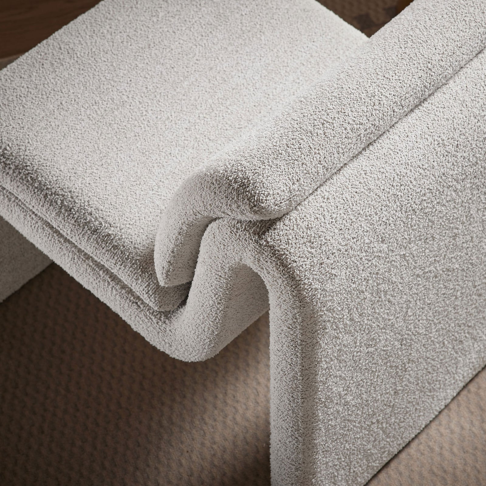 Curved waterfall edge and plush padding showcase Lume's signature modern comfort || EEI-7103-PCH || detail_room
