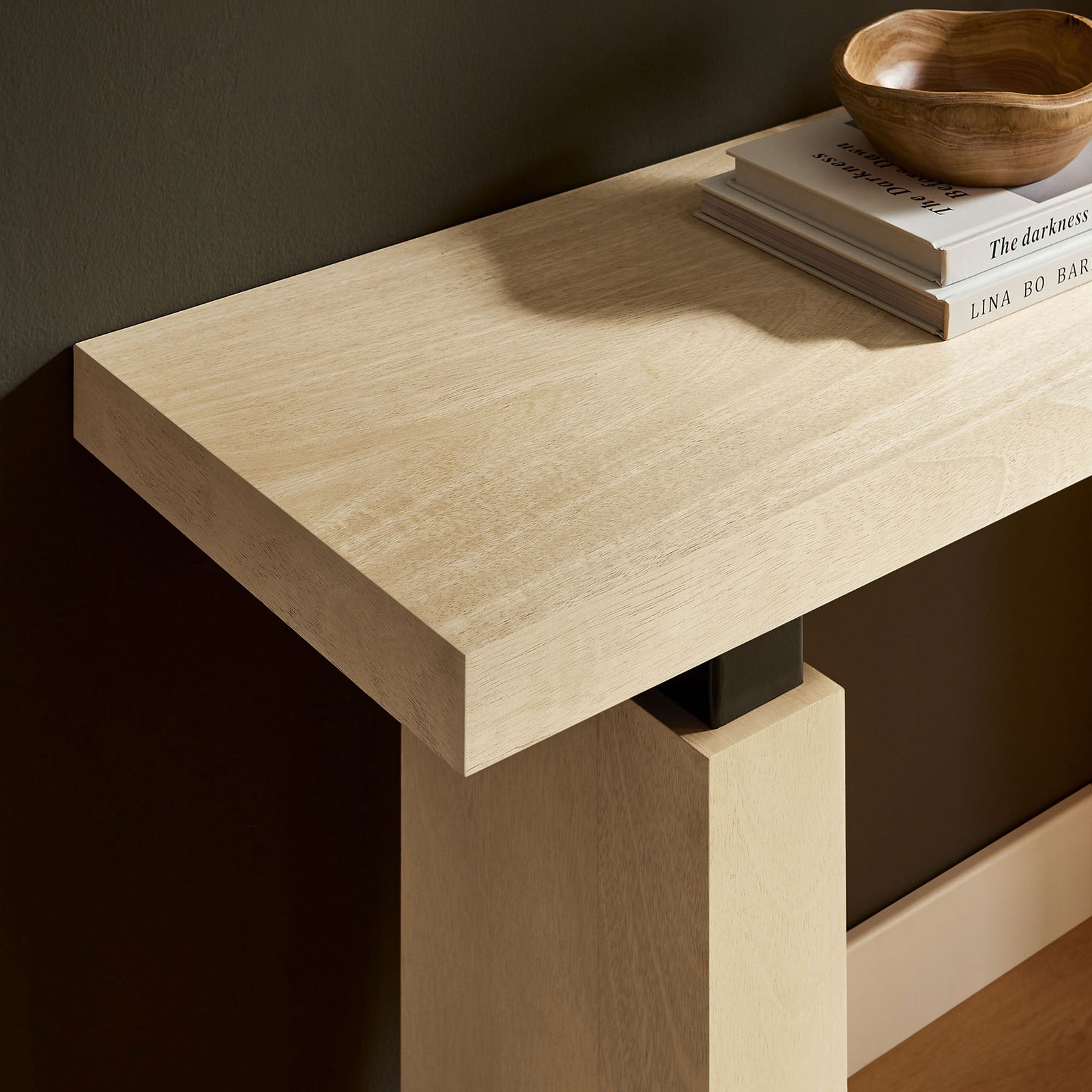Natural wood top with smooth finish pairs with matte black accent for a refined modern look || EEI-7209-NAT || detail_room