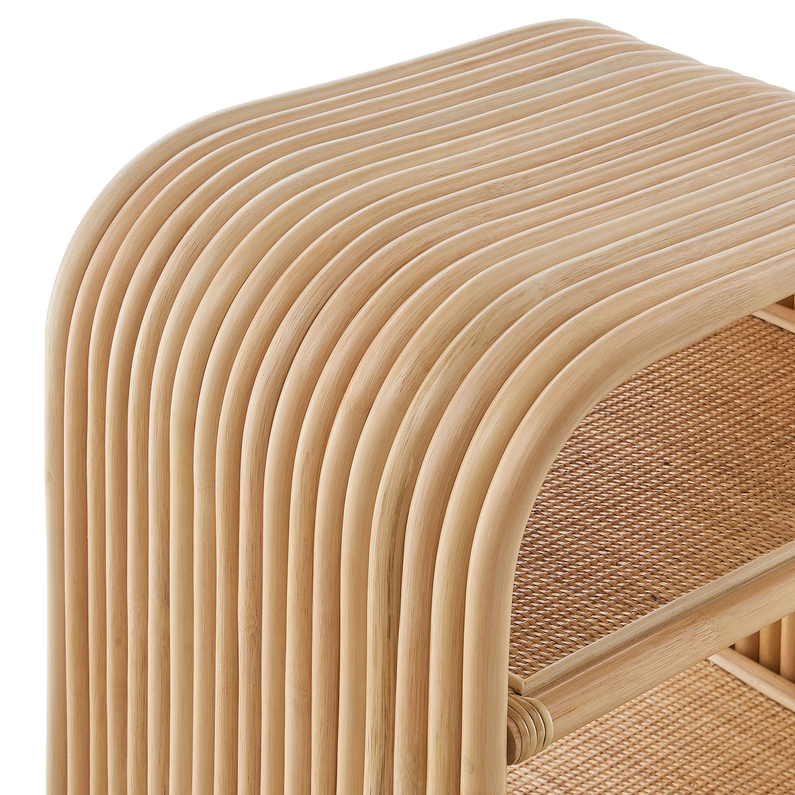 Rounded rattan tabletop with smooth waterfall edge and tightly wrapped slatted cane frame || EEI-7361-NAT || detail_studio