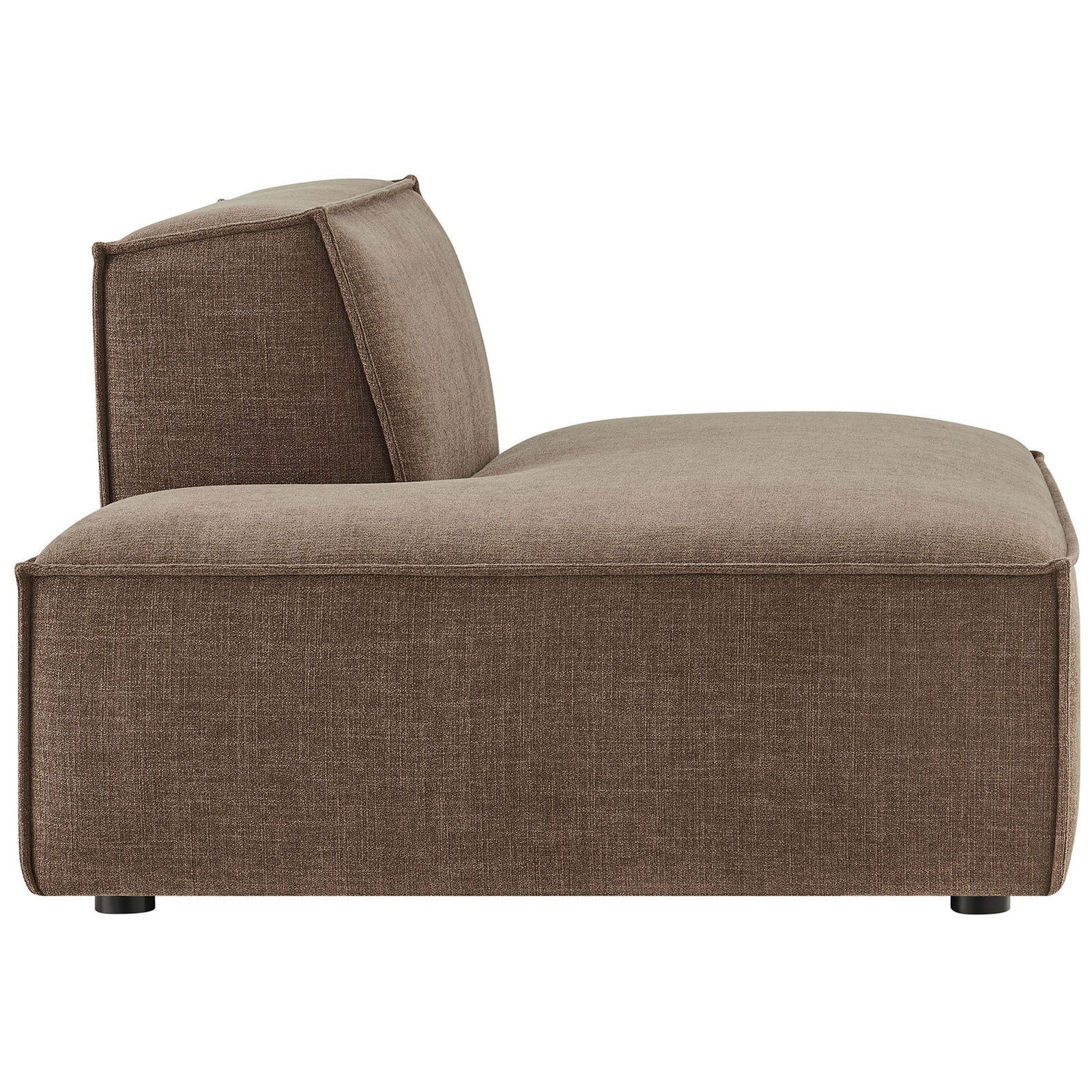 Streamlined profile with deep seat and supportive backrest in performance fabric || EEI-7386-MOC || side_studio