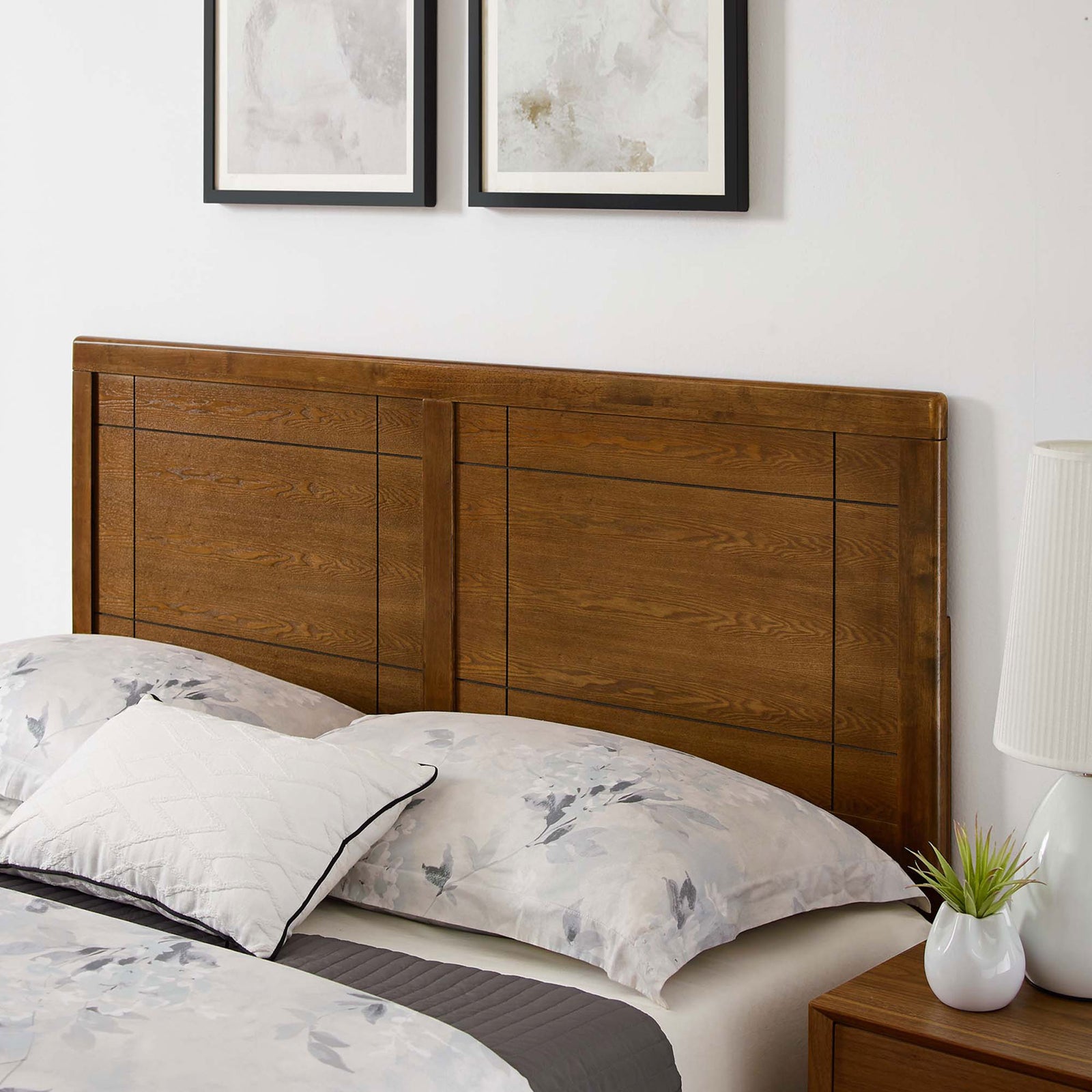 Walnut paneled headboard and platform frame bring mid-century warmth to a cozy bedroom || MOD-6382-WAL || detail_room