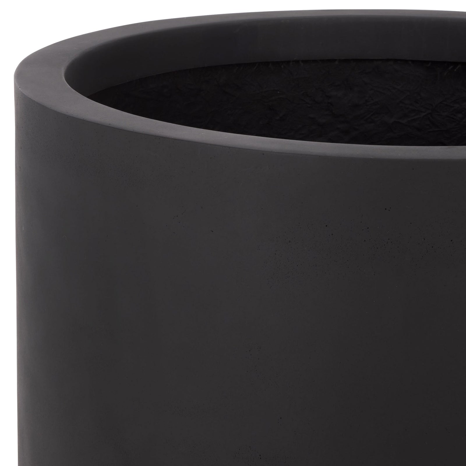 Smooth black planter rim surrounds a deep planting space and textured interior || PAT1400A || detail_studio