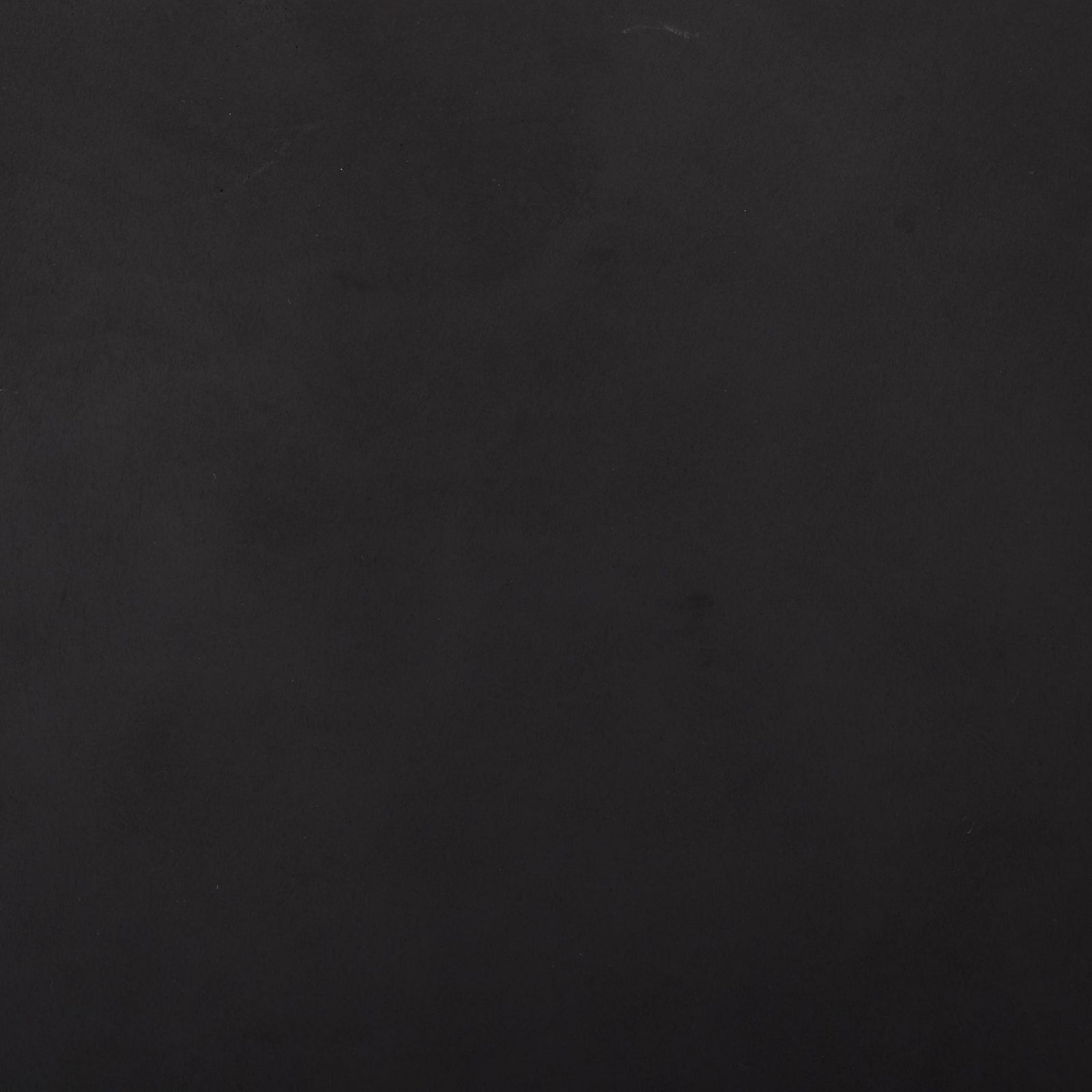 Matte black planter finish with subtle tonal shifts across its smooth surface || PAT1401A || swatch_studio
