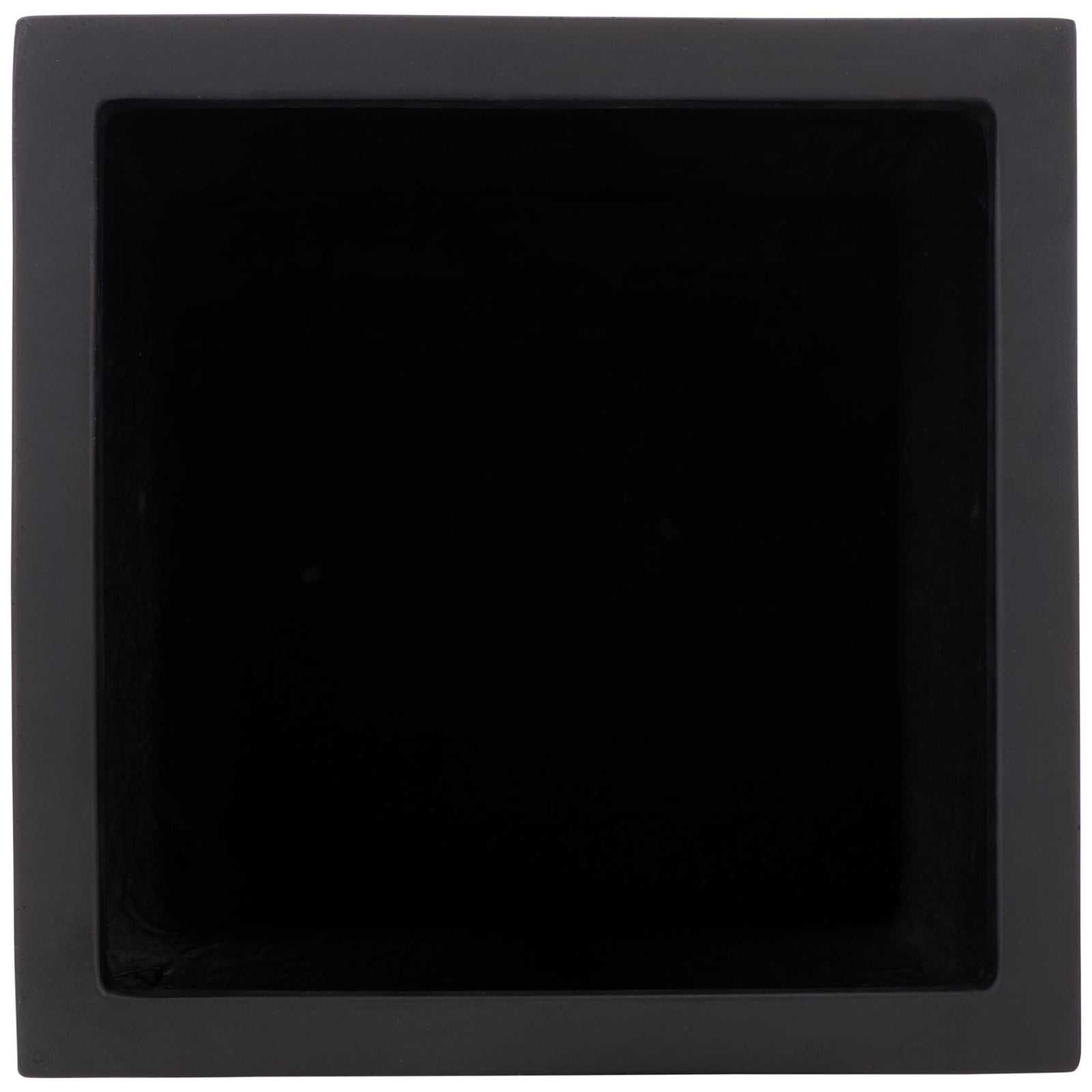 Square black rim borders an open planting cavity with ample room for roots || PAT1402A || top_studio