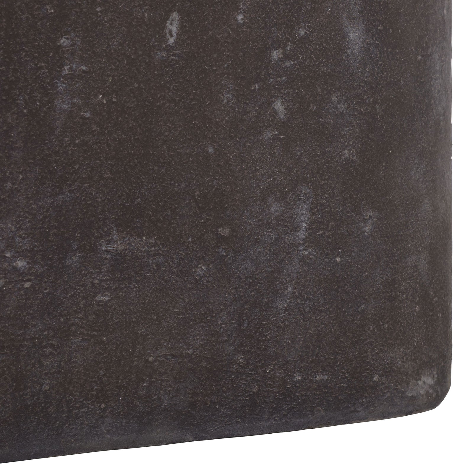 The large brown planter's broad, squared base has faint, natural-looking streaks. || PAT1409A || leg_studio