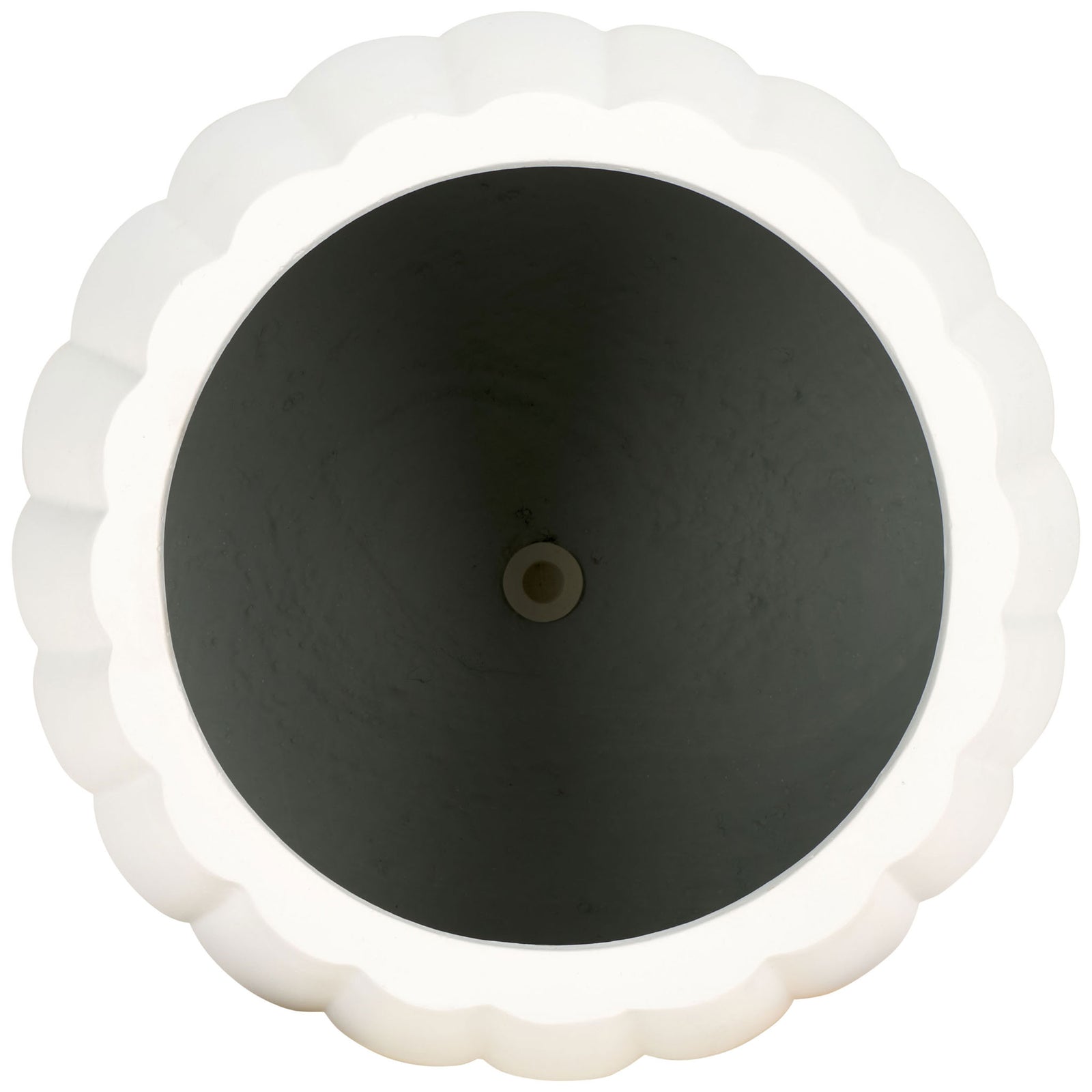 Scalloped white rim surrounds a wide planting cavity with a visible drainage hole || PAT1522C || top_studio