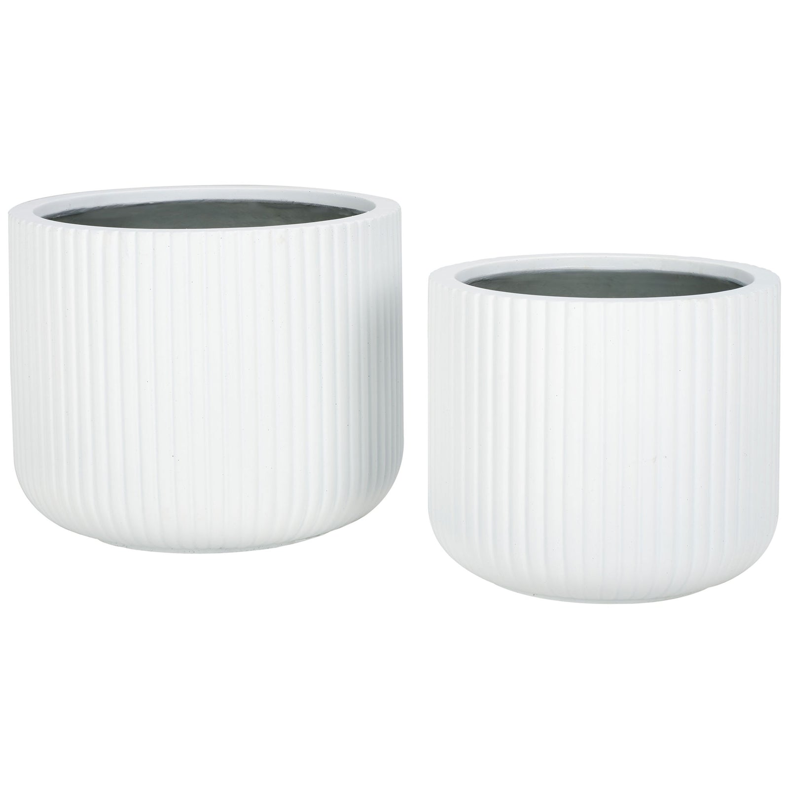 Two white planters combine crisp vertical ribs with softly rounded bases in complementary sizes. || PAT1532C-SET2 || front_studio