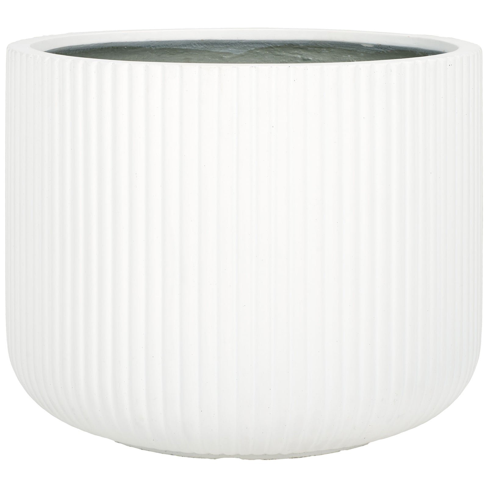 A spacious white planter combines tall fluted walls with a gently curved bottom. || PAT1533C || front_studio