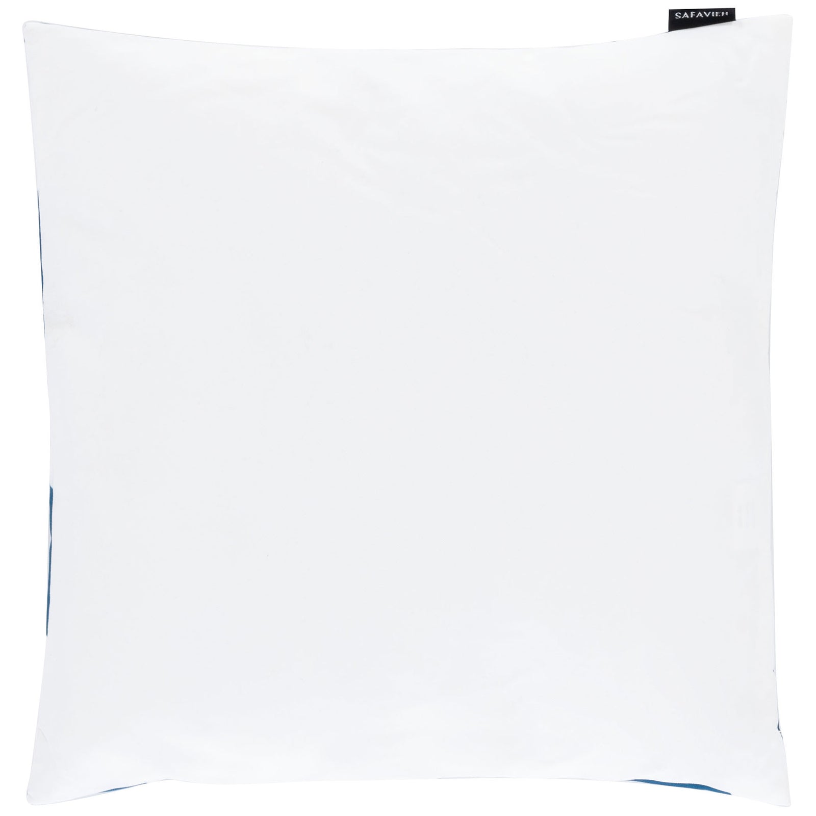 A crisp white reverse balances this square navy chevron accent pillow. || PPL262C-1818 || back_studio