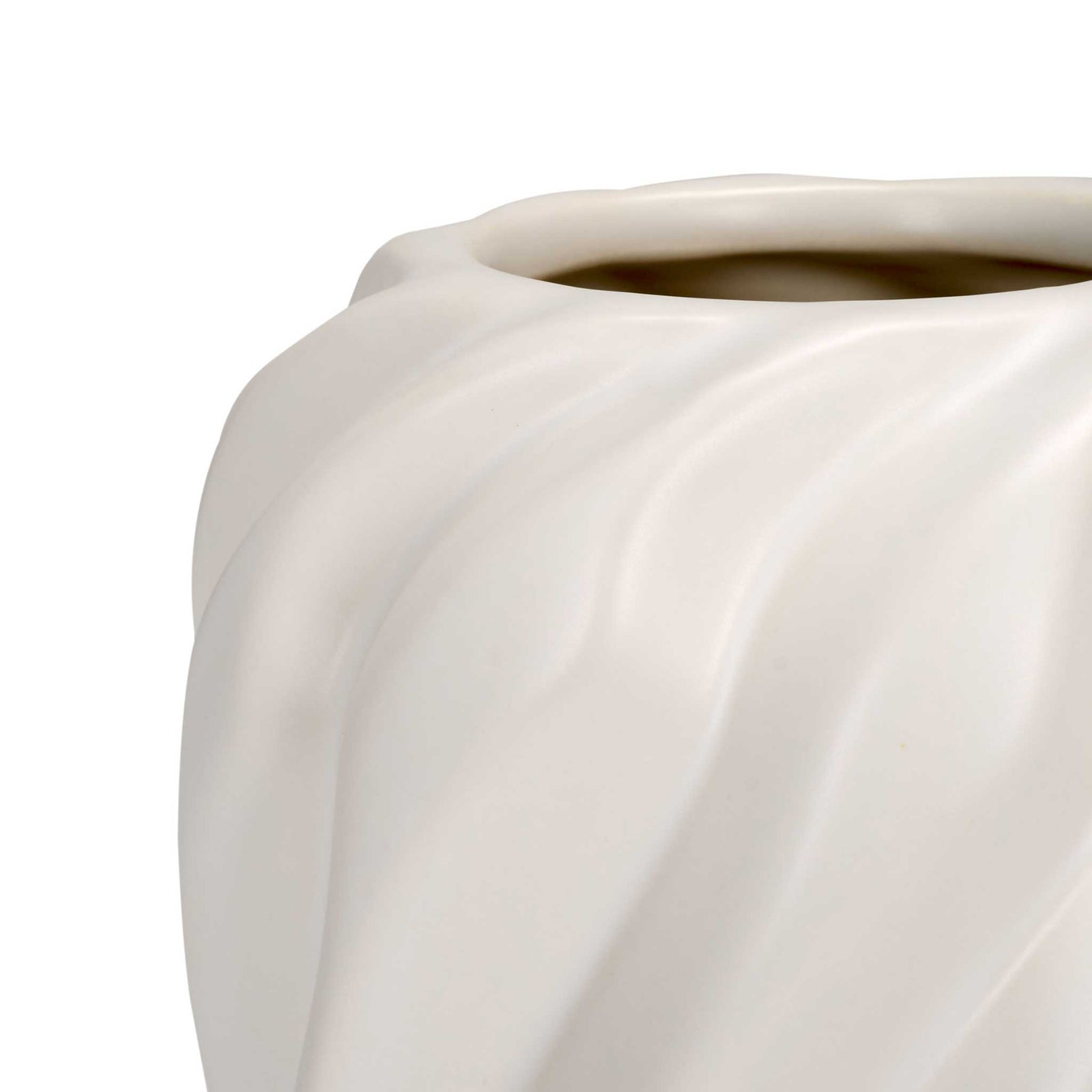 Organic wave ridges and smooth cream ceramic glaze with a wide round opening for sculptural flair || RDC4021A-SET2 || detail_studio