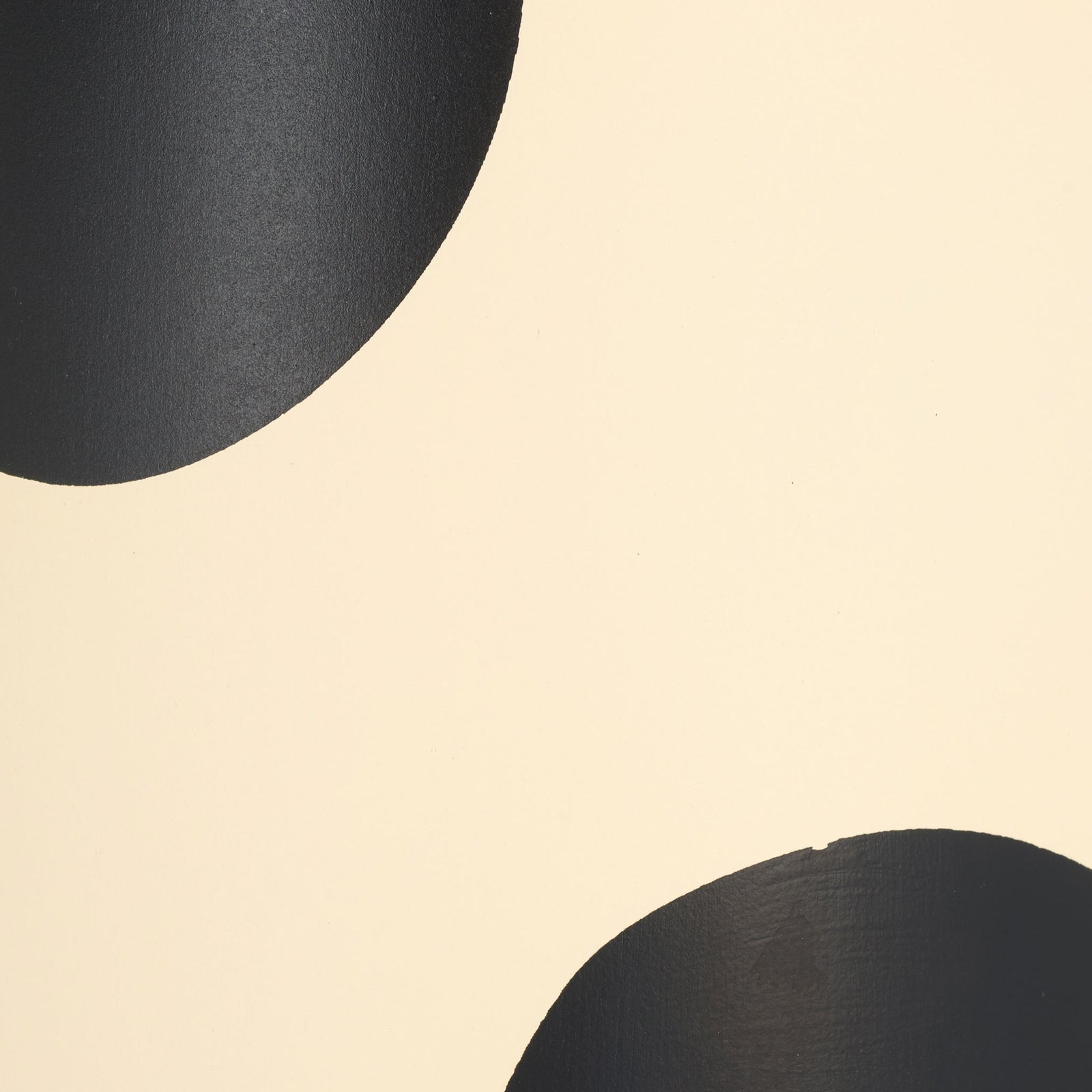 Oversized black spots punctuate a smooth cream surface for striking graphic contrast. || RDC4027A-SET2 || swatch_studio