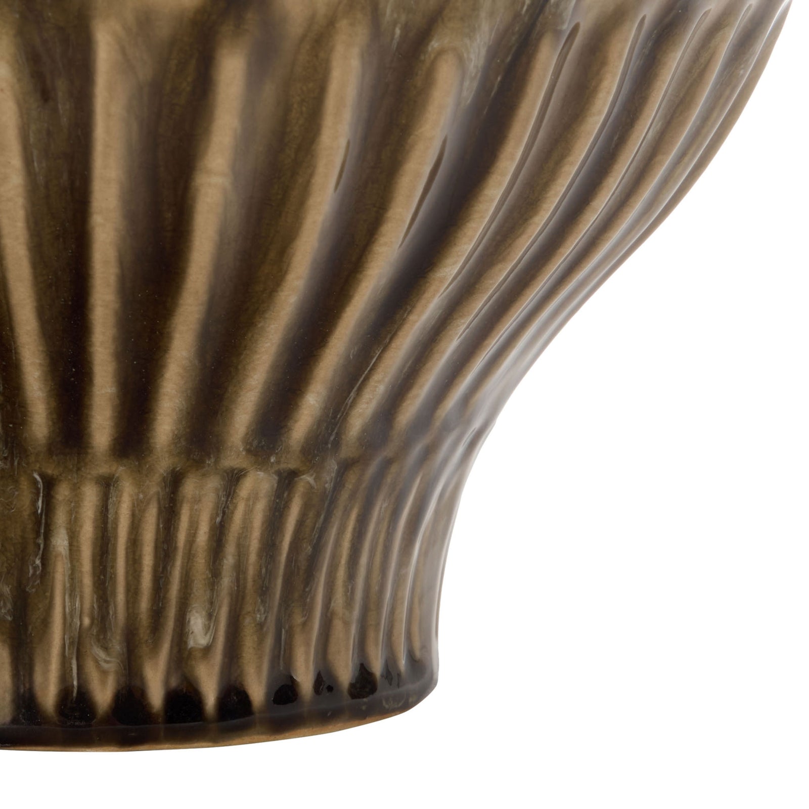 The brown vase narrows to a fluted base beneath its glossy, deeply grooved body. || RDC4058A-SET2 || leg_studio
