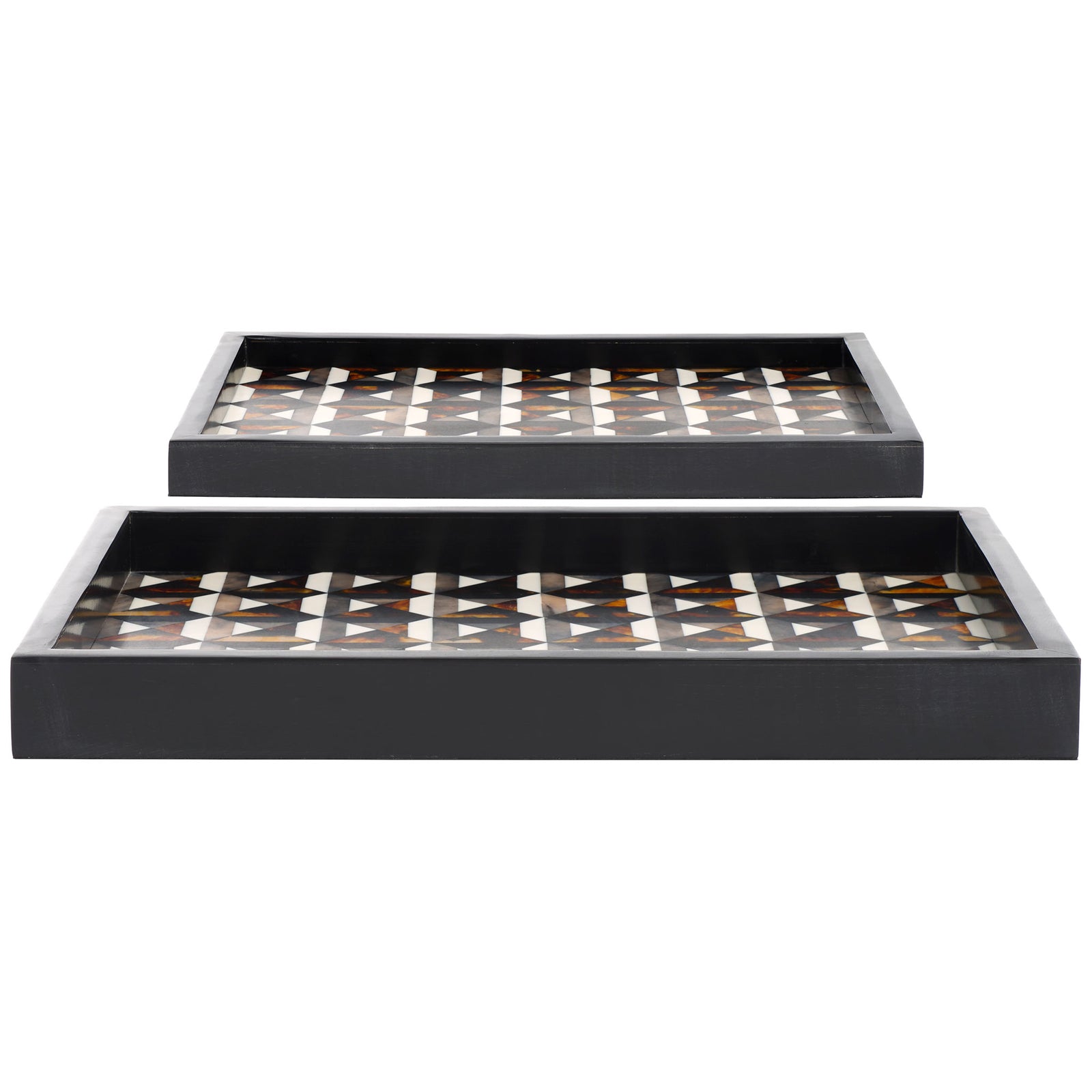 Two coordinating trays offer rectangular surfaces patterned with ivory and amber triangles || RDC5013A-SET2 || front_studio