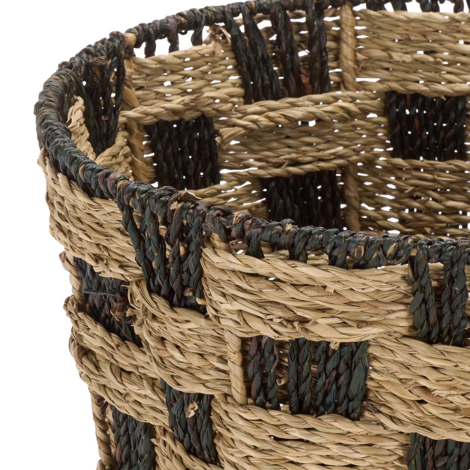 A sturdy woven rim crowns natural and dark seagrass in an airy checkerboard design || STG1824A || detail_studio