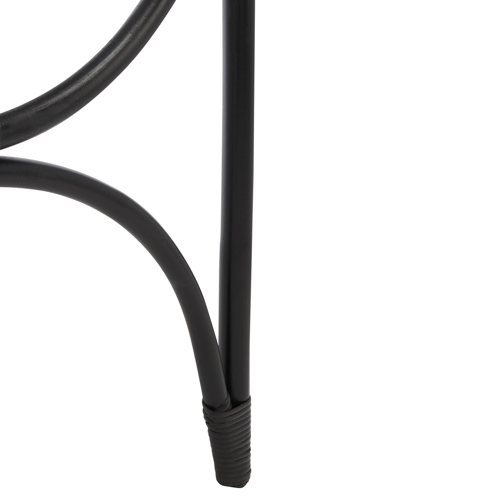 Black wrapped binding joins a tapered foot to the curved lower support. || STG6501B || leg_studio