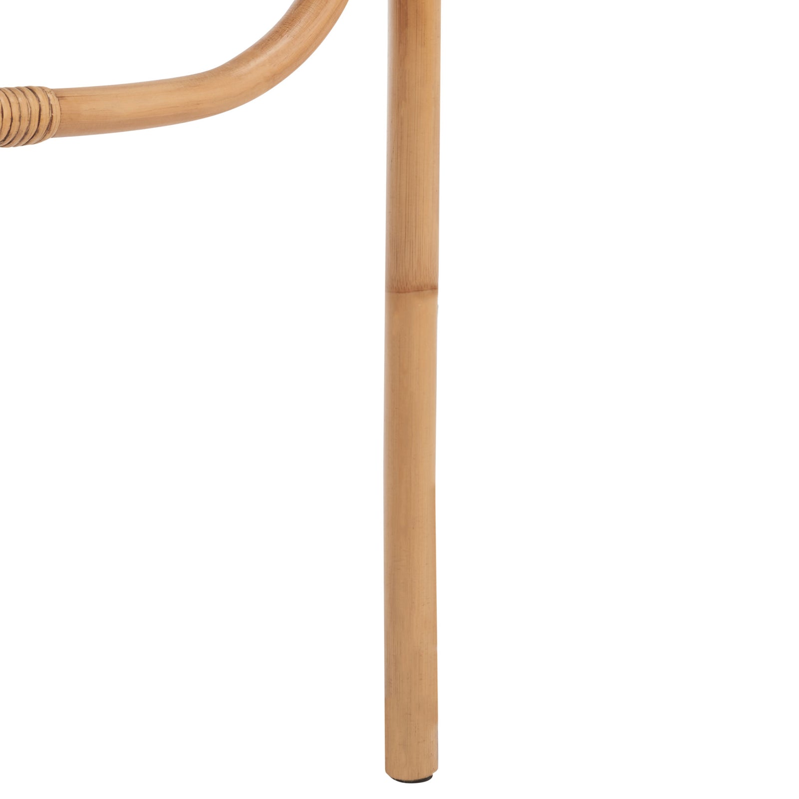 A slim honey brown rattan leg meets a gracefully curved rail for lightweight support || STG6502C || leg_studio