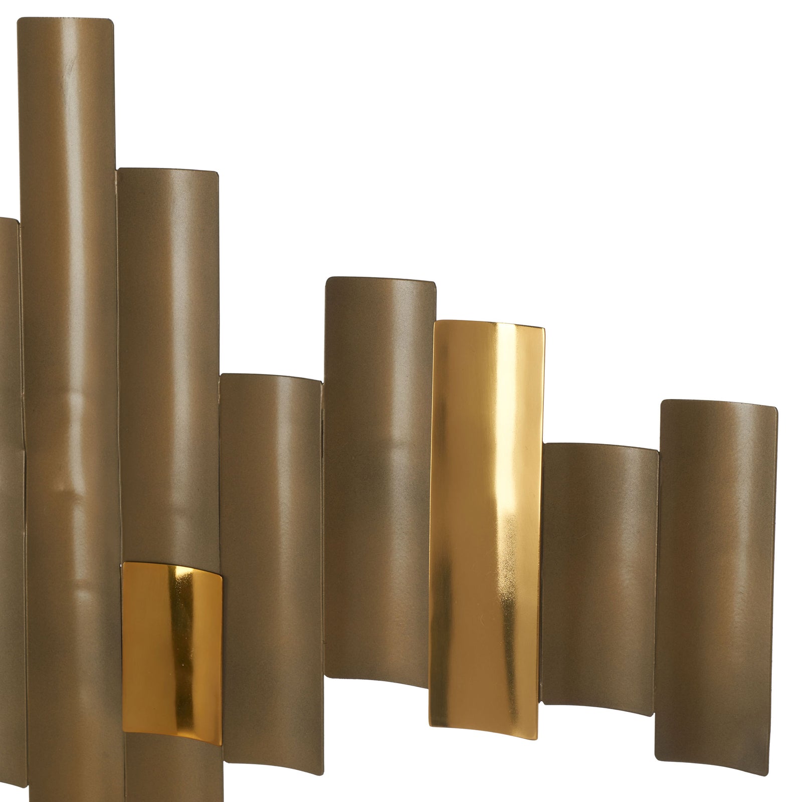 Brushed antique brass strips mingle with lustrous gold panels in a layered design || WDC1029A || detail_studio