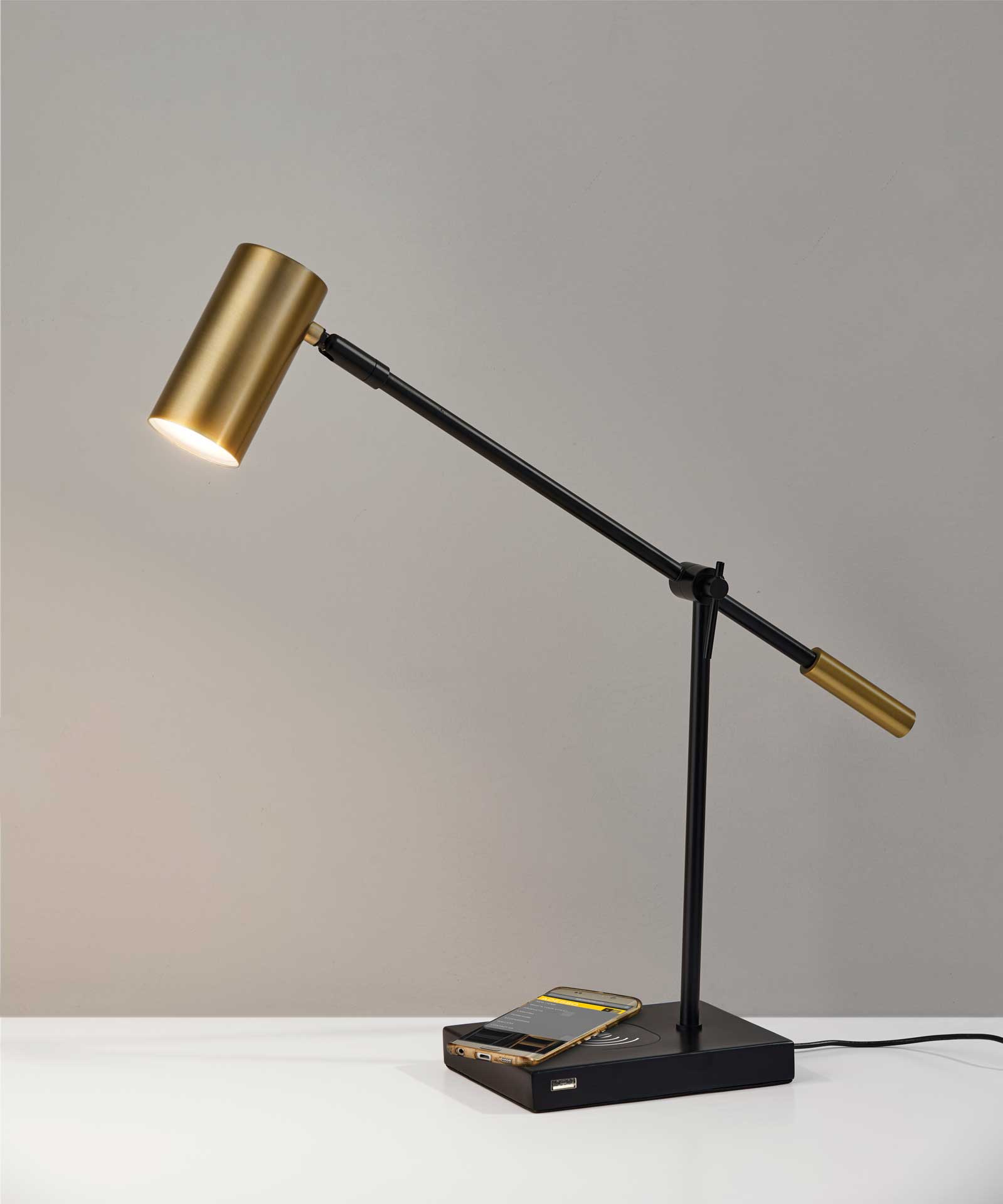 Colombes Wireless Charge Desk Lamp Black/Brass