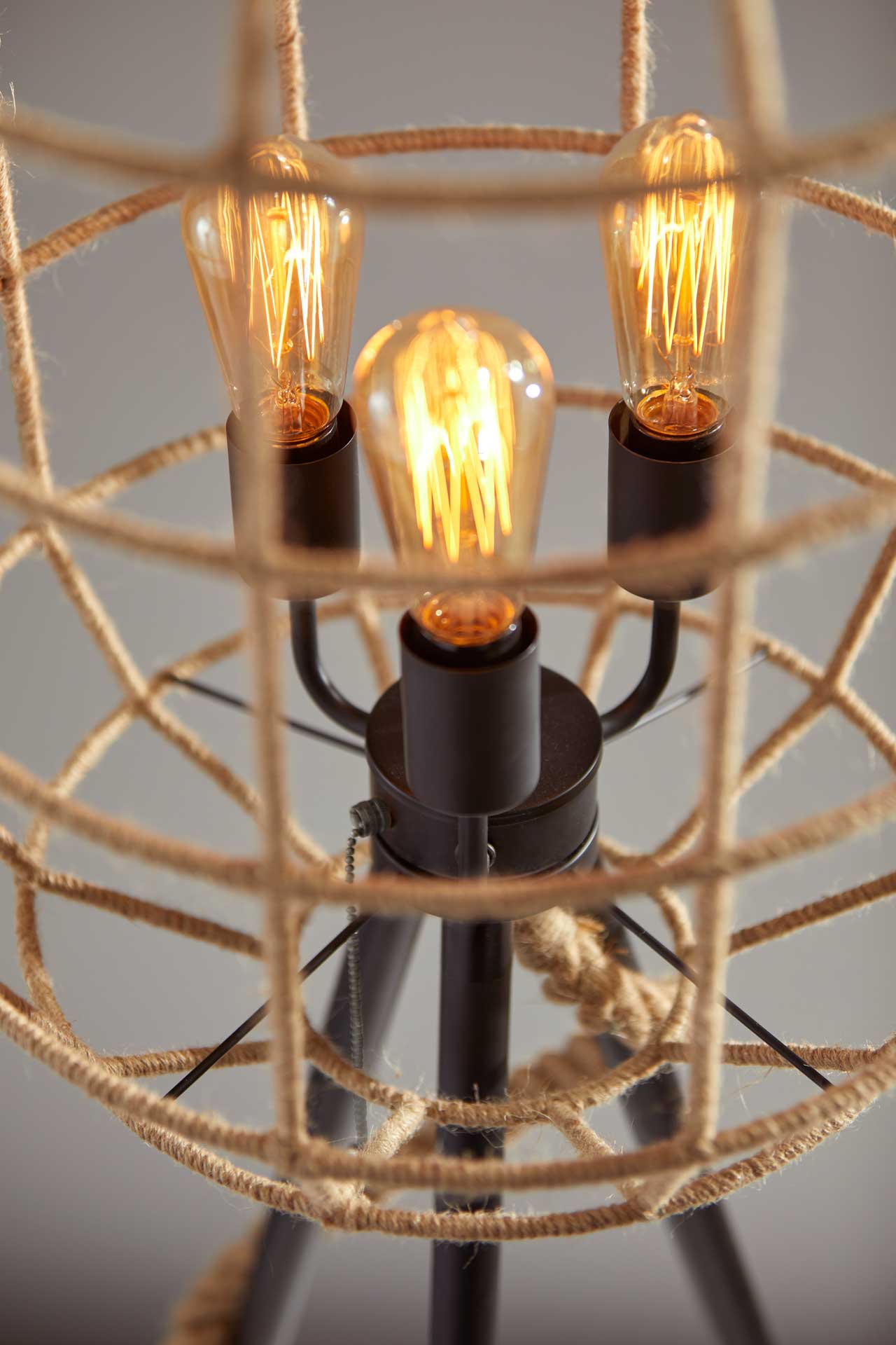 Molde Floor Lamp Black/Natural