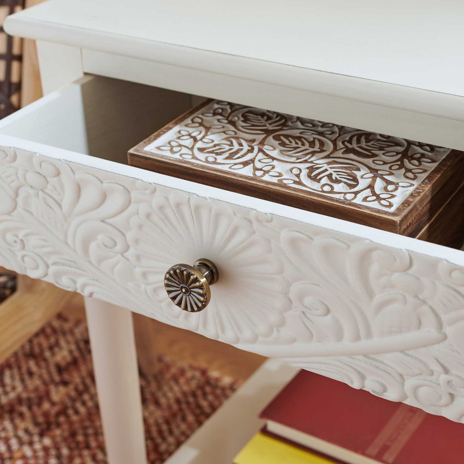 Jonco 1 Drawer Accent Table Distressed White