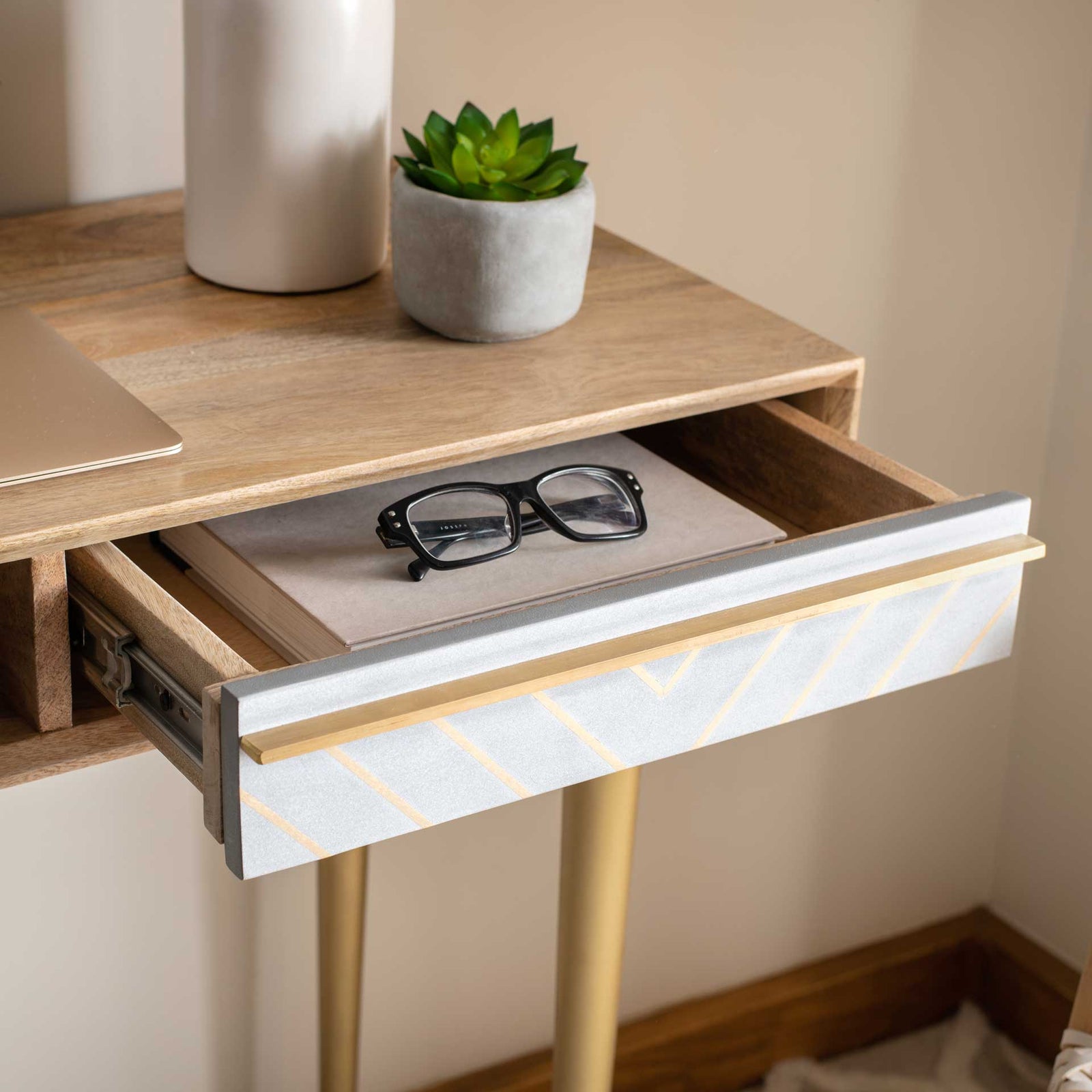 Lester Desk Natural/Cement/Brass