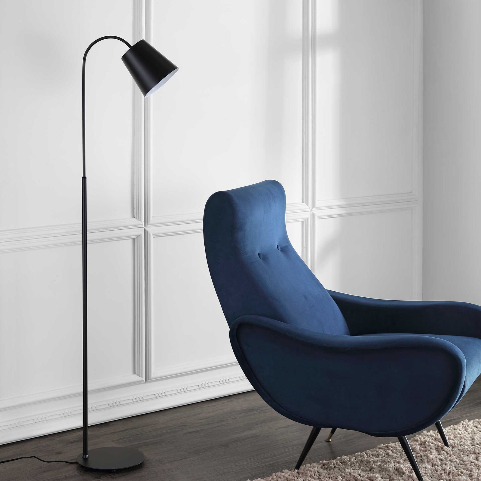 Tov Floor Lamp Black