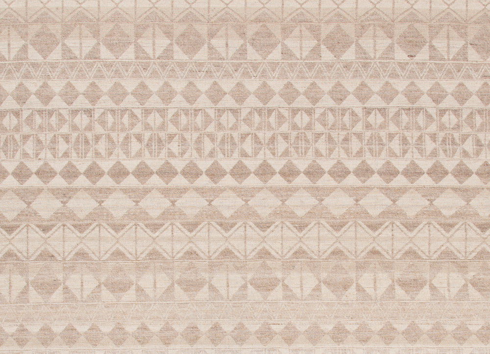 Lindor Sandpiper Gray/Tan Area Rug