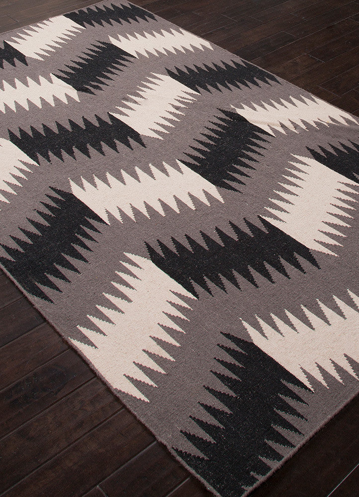 Traditions Toluca Charcoal Gray/Oyster Gray Area Rug