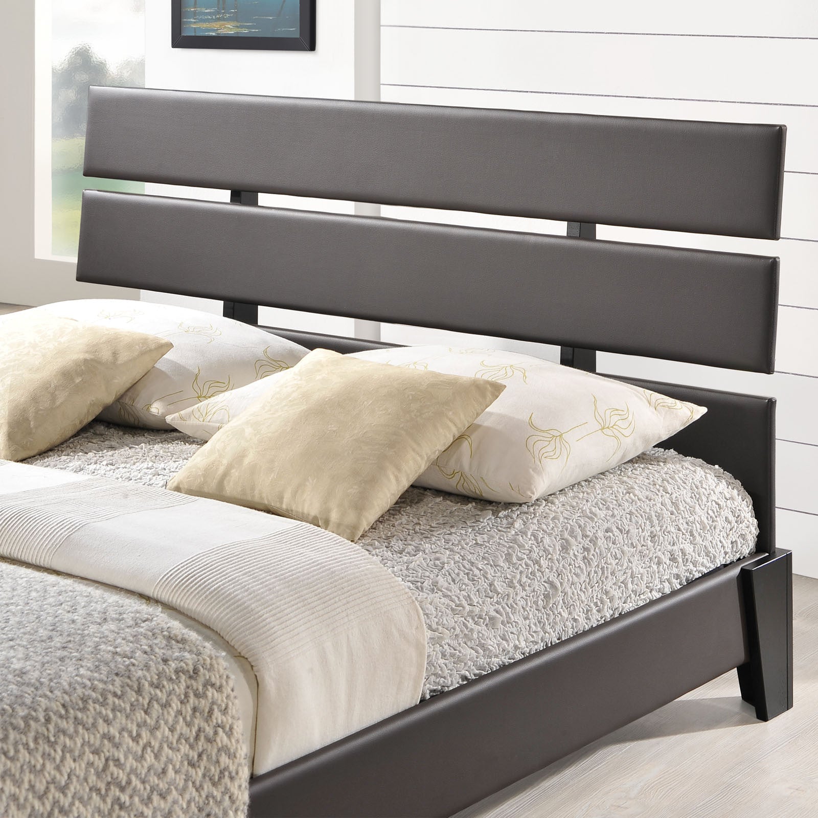 Zoar Queen Vinyl Bed Brown