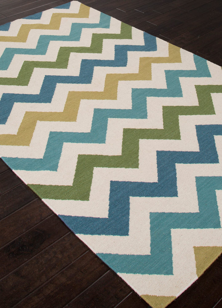 Maroc Zazzy White/Capri Area Rug