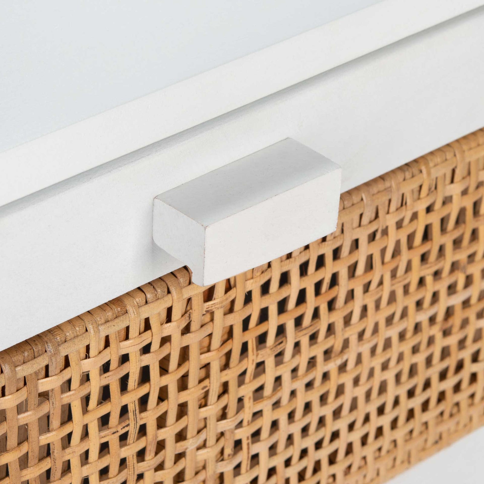 Erin 2 Drawer Nightstand White/Natural