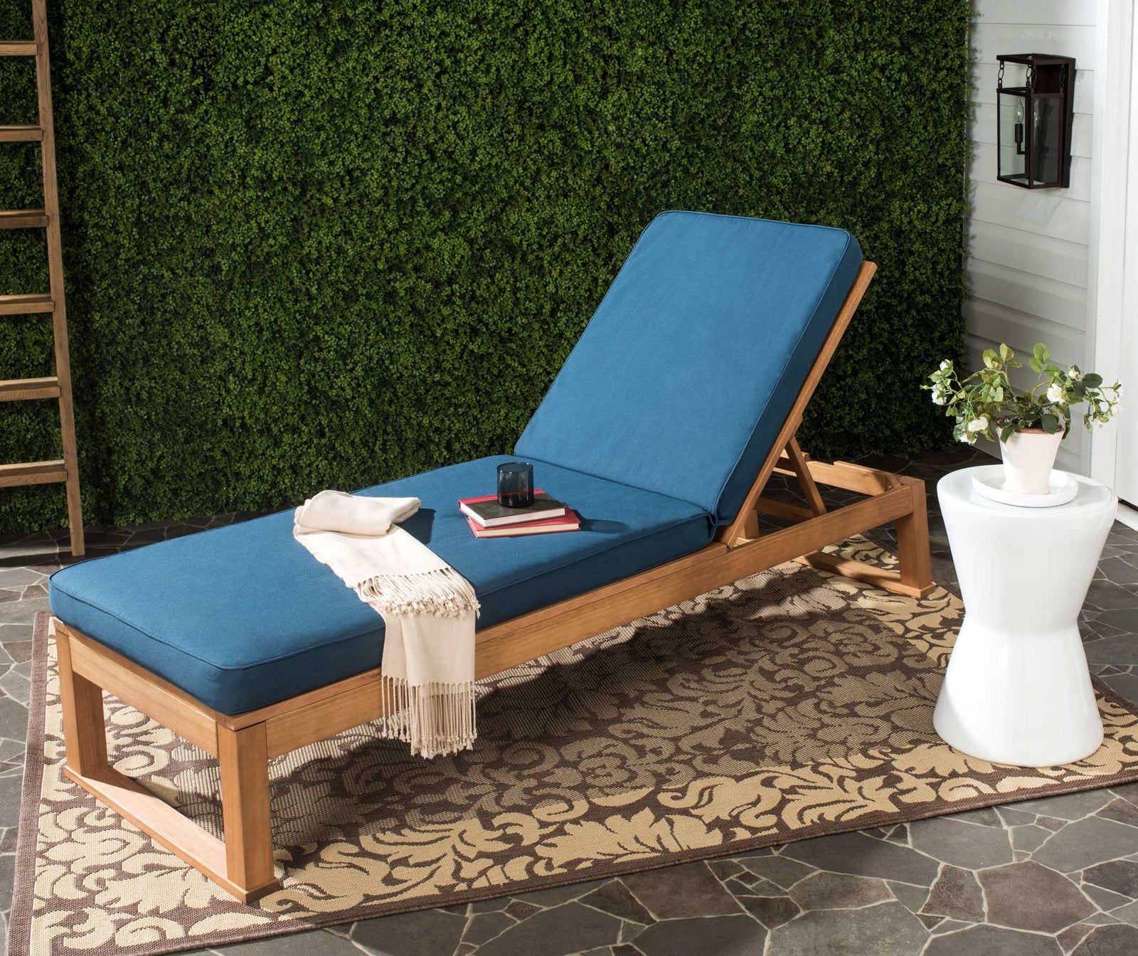 Solstice Sunlounger Teak Brown/Navy
