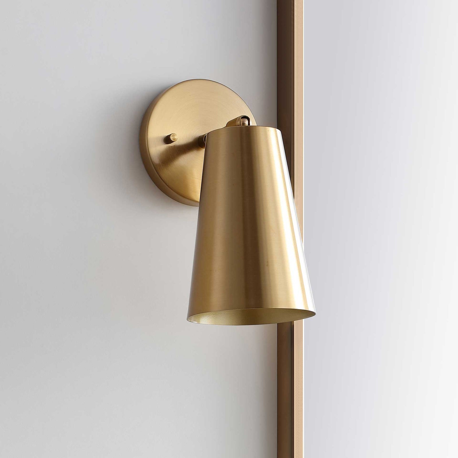 Leda Wall Sconce Brass Gold