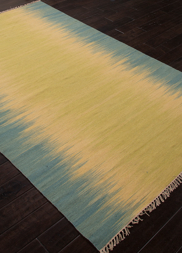 Spectra Tinge Linden Green/Aqua Fir Area Rug