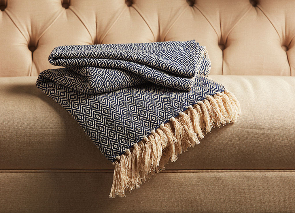 Spirit Peacoat/Winter White Throw