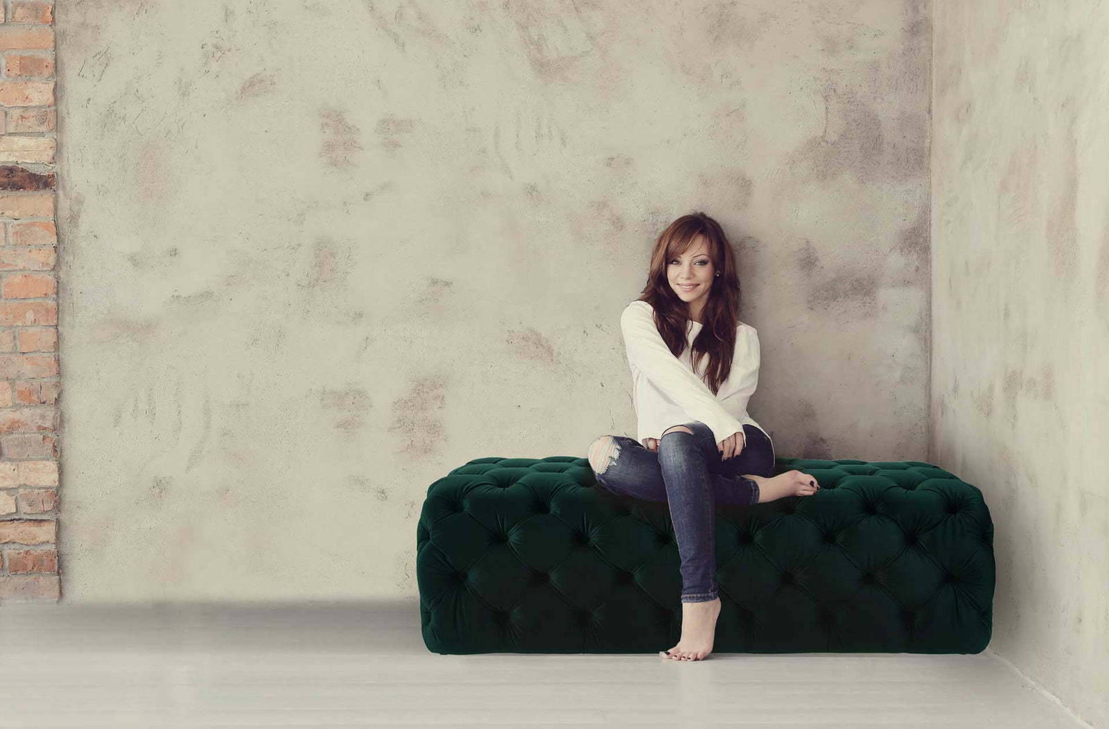 Kalel Velvet Ottoman Green