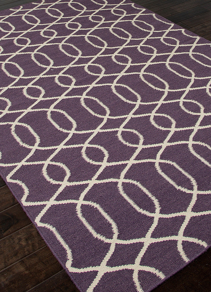 Urban Bungalow Sabrine Continental Plum/Antique White Area Rug