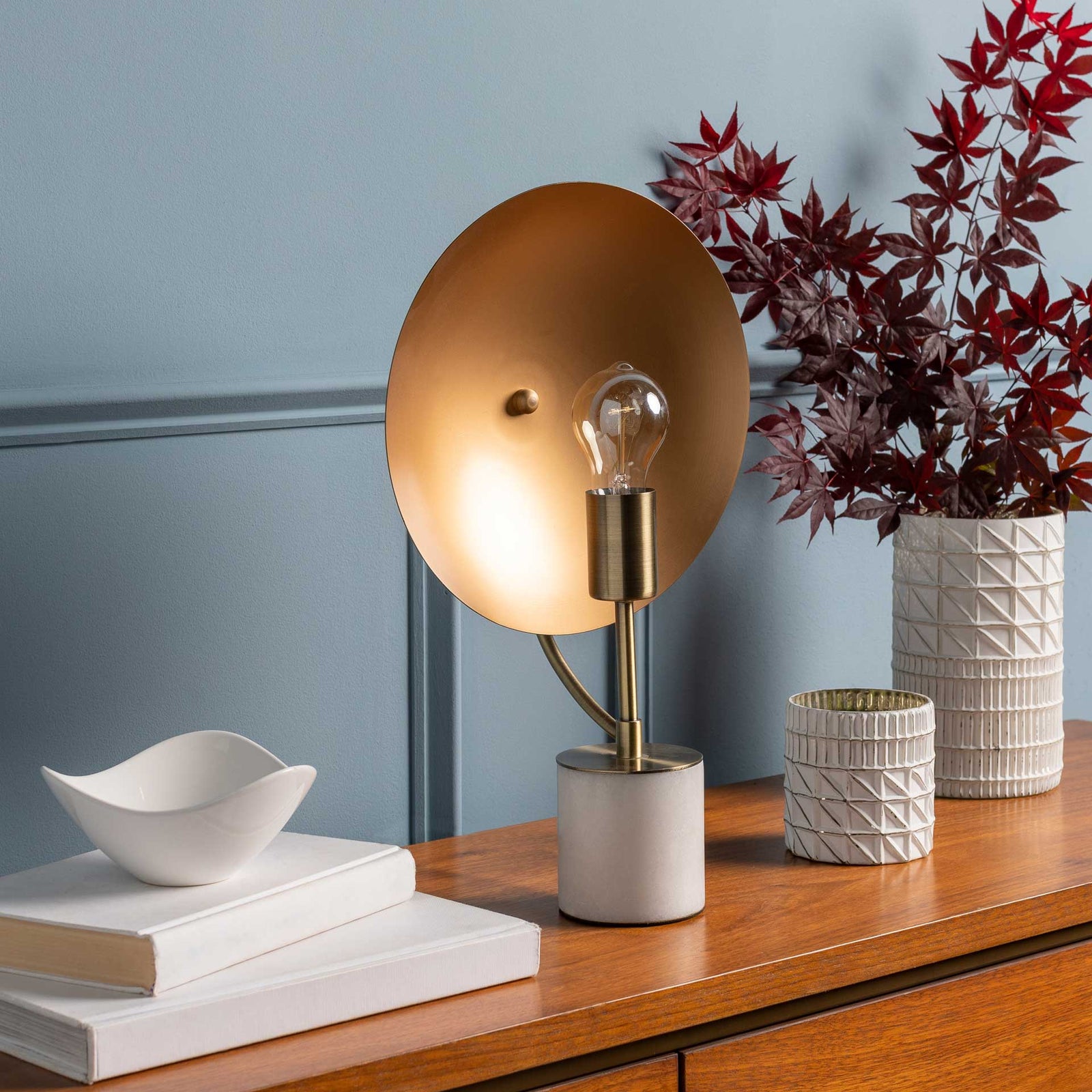 Jacob Table Lamp Gold/White