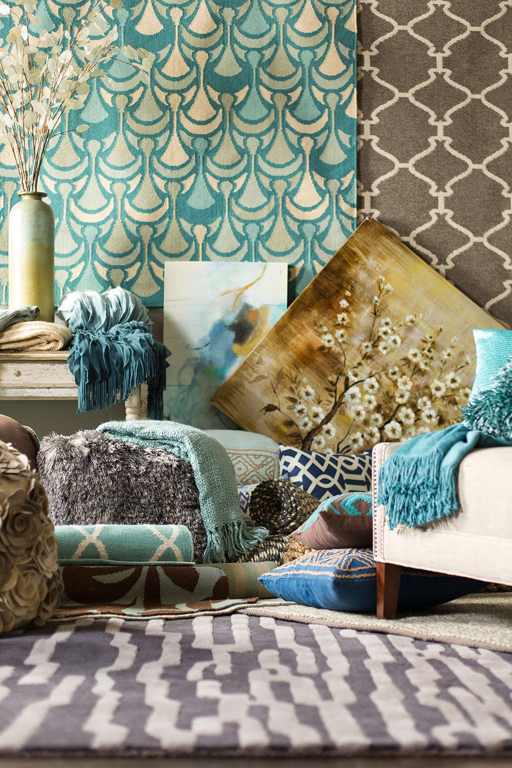 Standard Solid Gray Cube Pouf